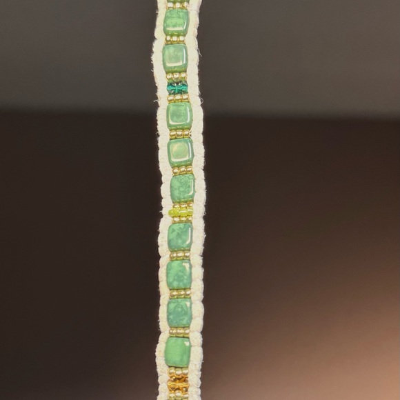 Green Tennis-Style Bracelet with Emerald-Like Gemstones - Picture 6 of 13